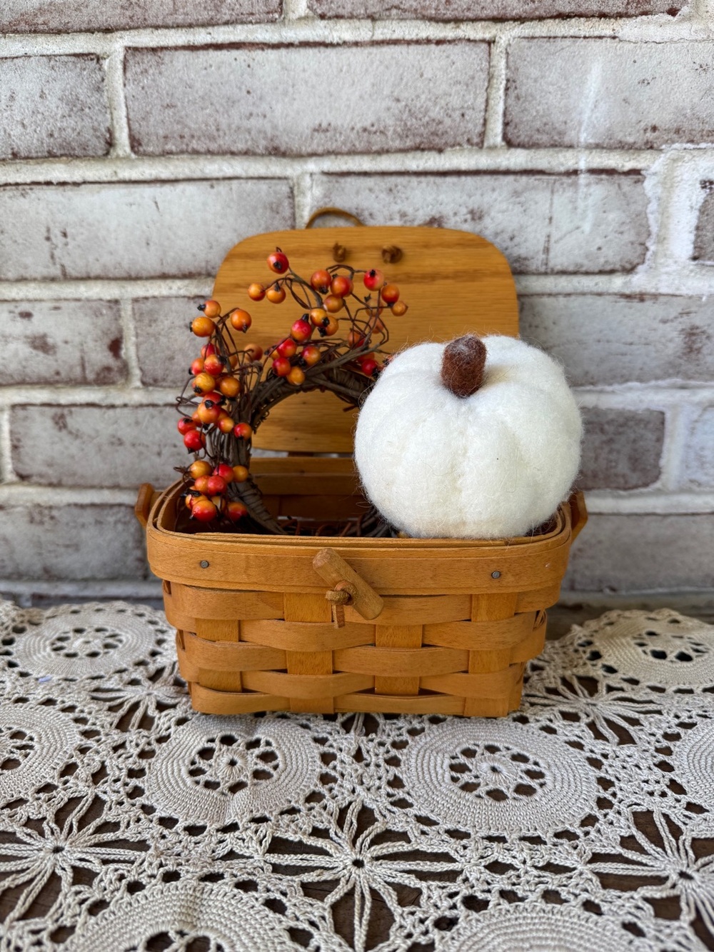 Longaberger basket kiddie purse attached wood lid new condition made in USA